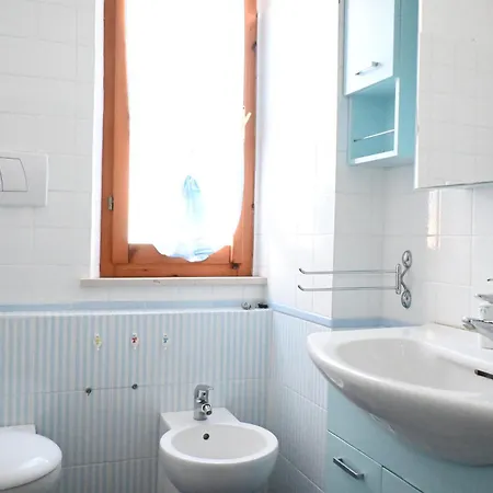 Lägenhet Trilocale A 150 Mt Dal Mare Di - M244